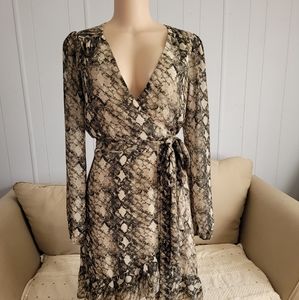 Leyden snake print dress size L
